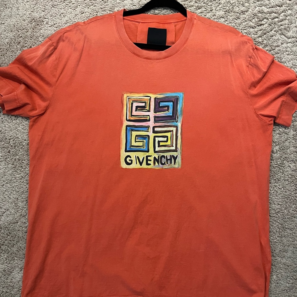 Givenchy T shirt